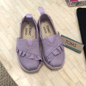 Toms Tiny Alpargata in light Orchid Ruffle